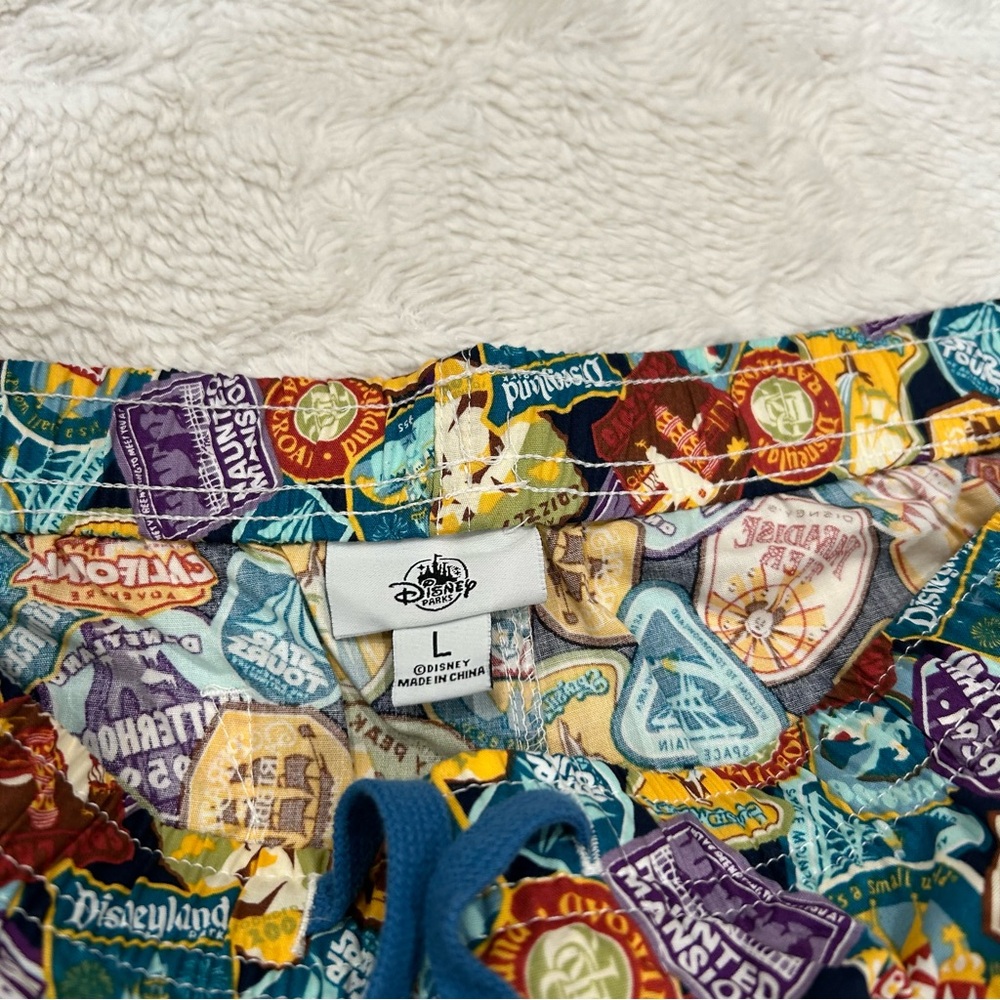 Disney Parks - Disneyland Destination Souvenir Travel Printed Lounge Pants Large - Picture 10 of 10